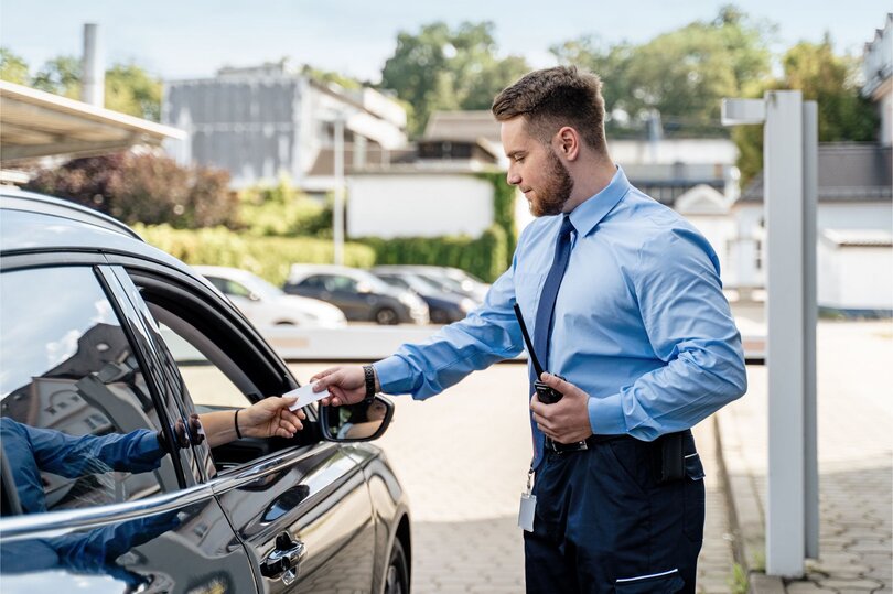 Security services by Dussmann